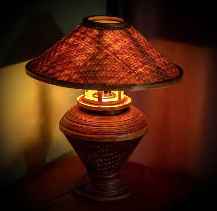 BANYAN Table Lamp